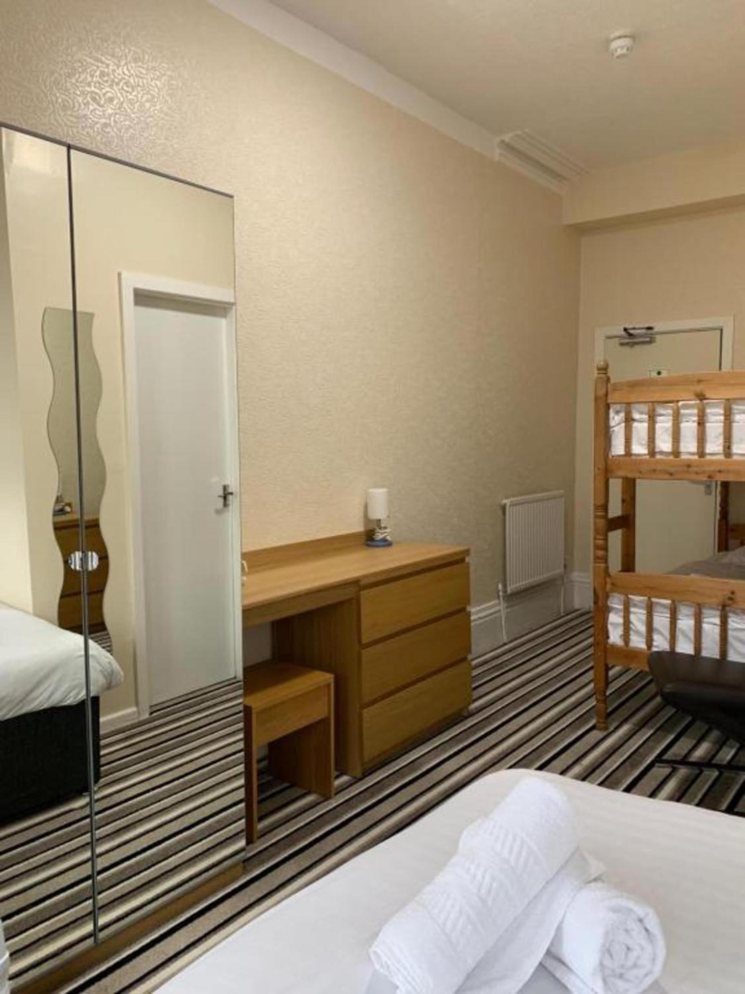 Oyo Wave Crest Hotel Blackpool Eksteriør bilde